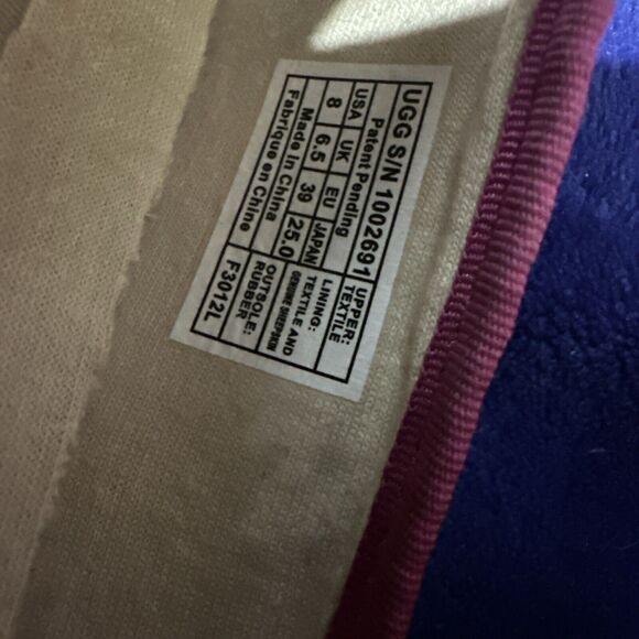 UGG Womens Slip On Flat Pink Blue Swirls Shoes US Size 8 - Picture 8 of 13